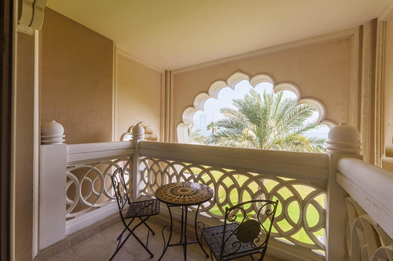 Maison Privee - Charming Apt With Sea View On The Palm Jumeirah Dubai Exteriör bild