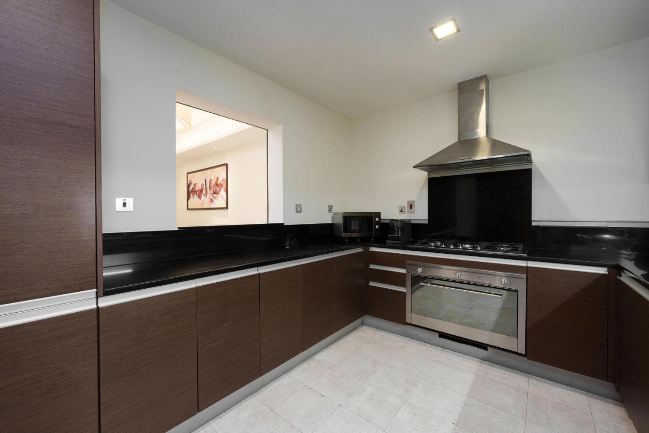 Maison Privee - Charming Apt With Sea View On The Palm Jumeirah Dubai Exteriör bild