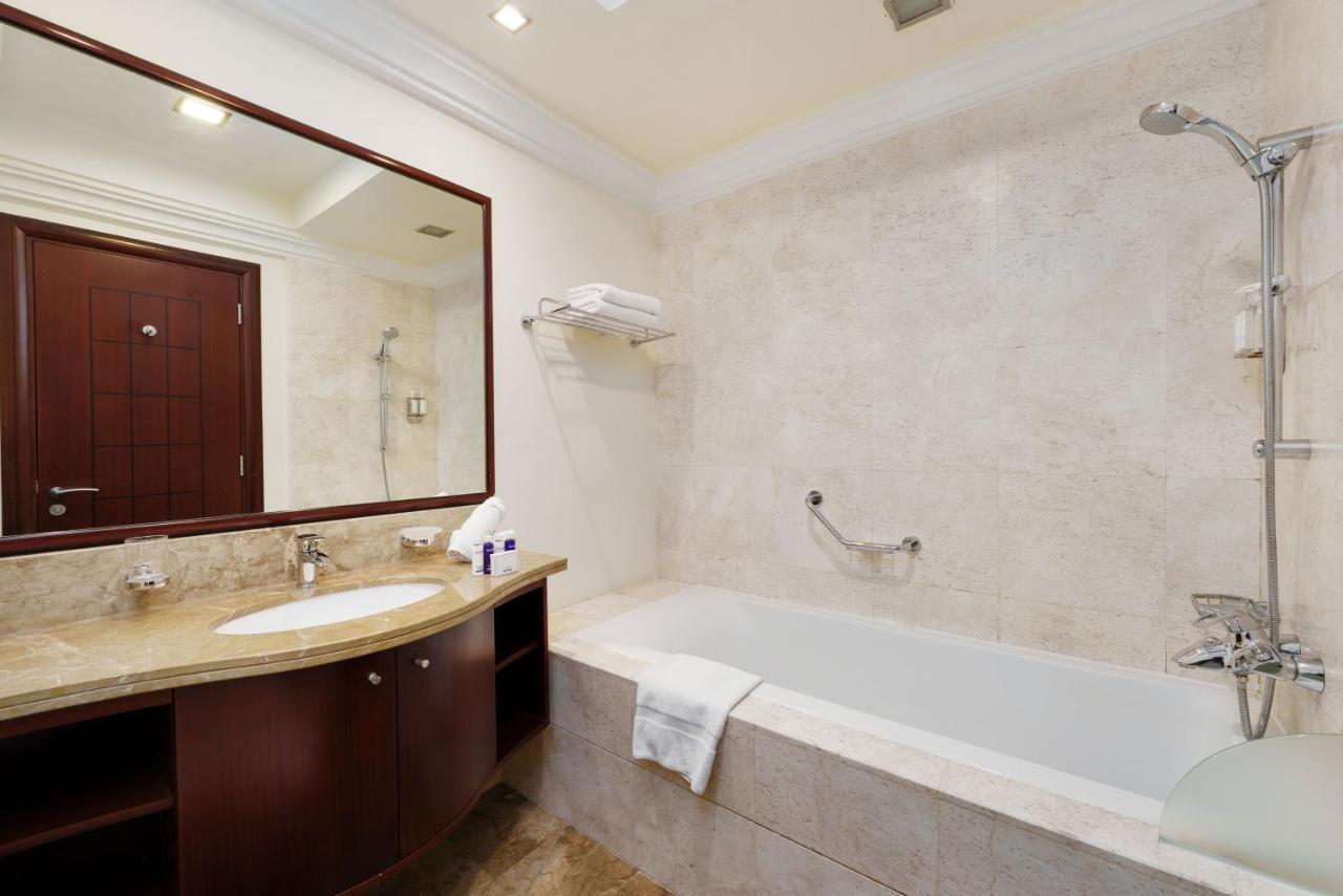 Maison Privee - Charming Apt With Sea View On The Palm Jumeirah Dubai Exteriör bild